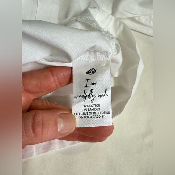 NIC+ZOE White puff eyelet sleeve button down top size L - Picture 14 of 15